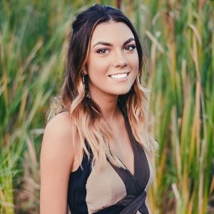 Meet your Posher, Lily